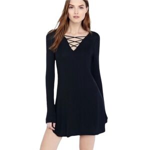 Express Black Criss Cross V-Neck Front Long Sleeve Dress Size Small